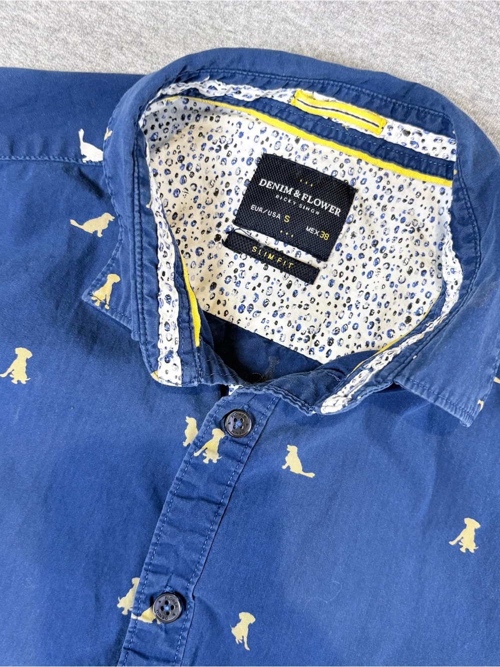 Denim & Flower Blue Short-Sleeve Button-Down Shirt with Yellow Dog Print